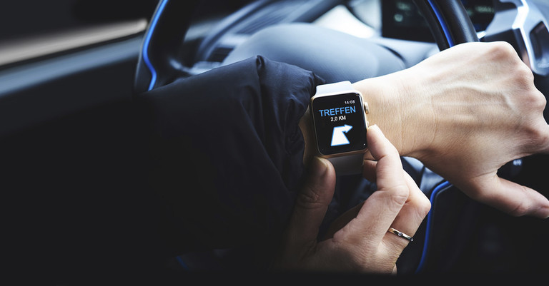 Smart Watch im Auto 